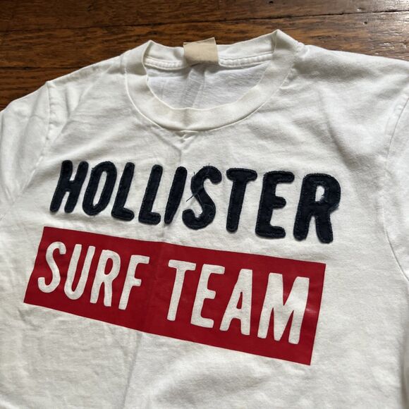 Hollister Men's Size Medium Surf Team White Short Sleeve T-Shirt - Y2K - Picture 2 of 9